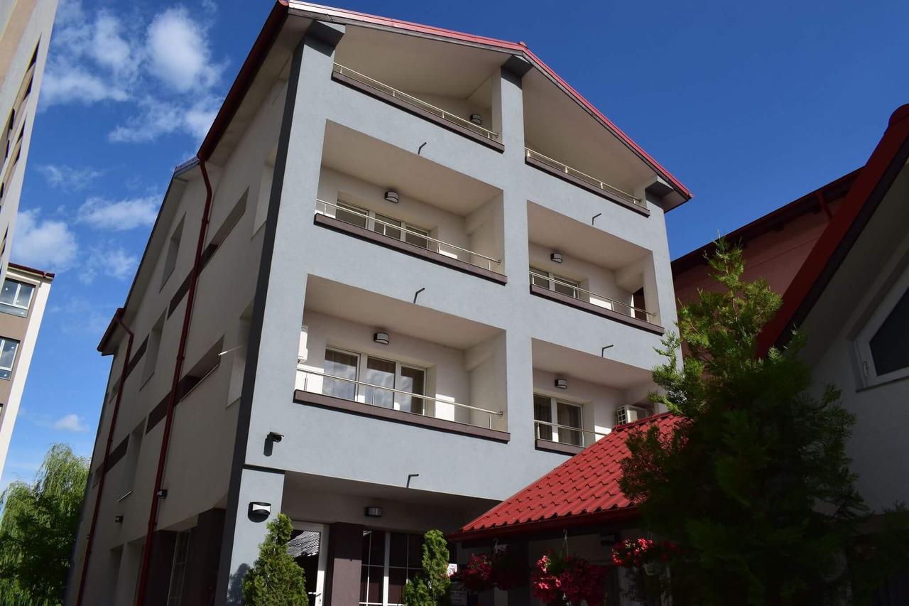 Fast Airport Accomodation Otopeni Exterior foto